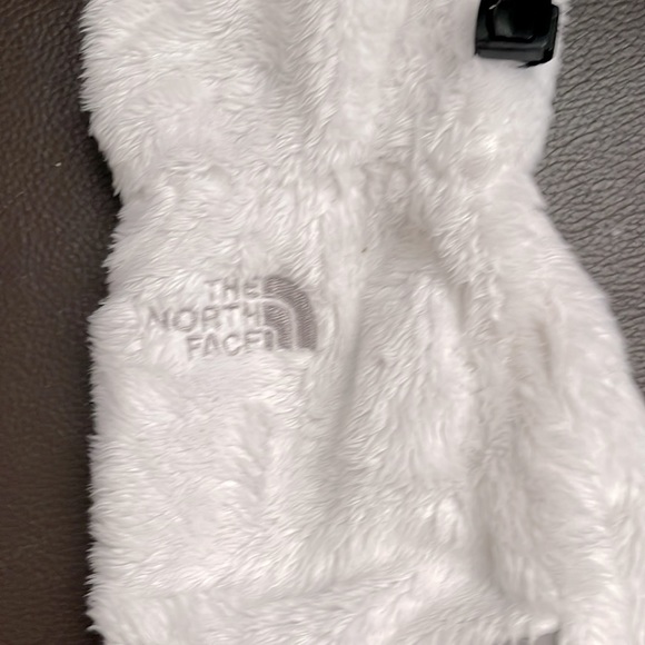 The North Face Fluffy Gloves - Picture 3 of 4